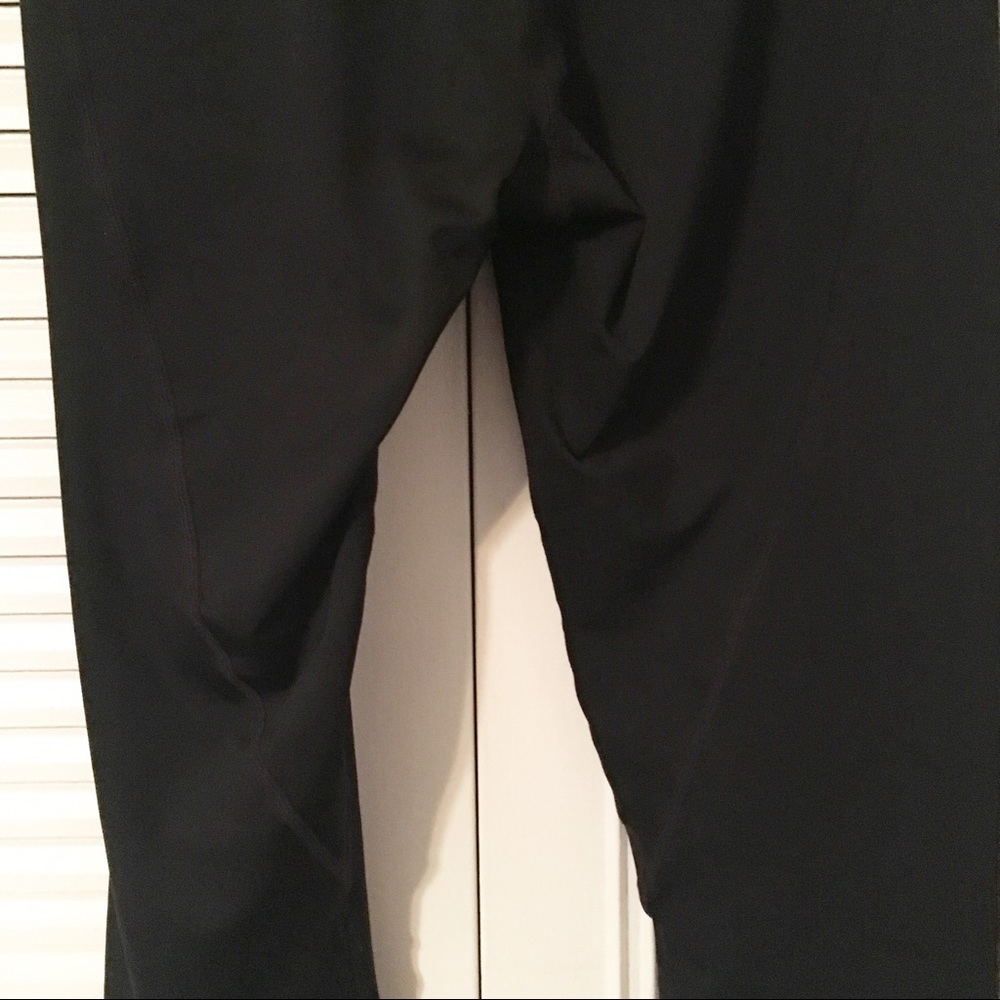 Fabletics Cropped/Capri Legging - image 7
